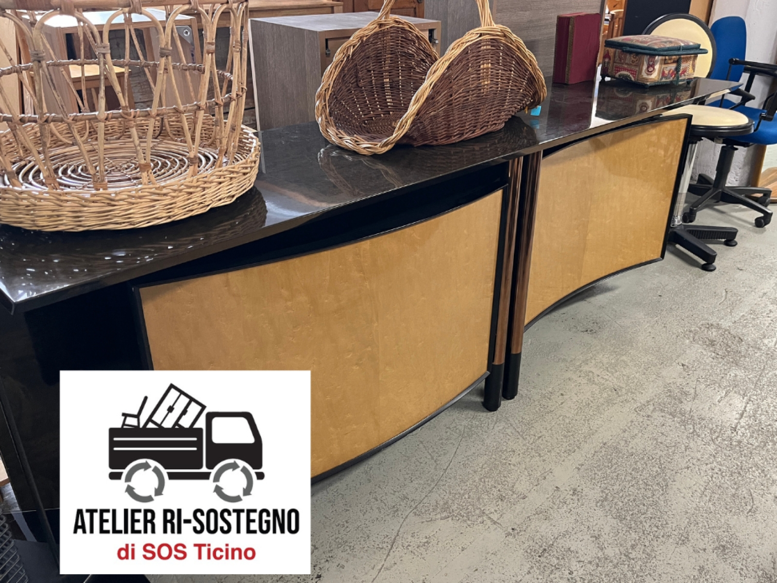Credenza Laccata Vintage di Saporiti, ca. Anni 80 5