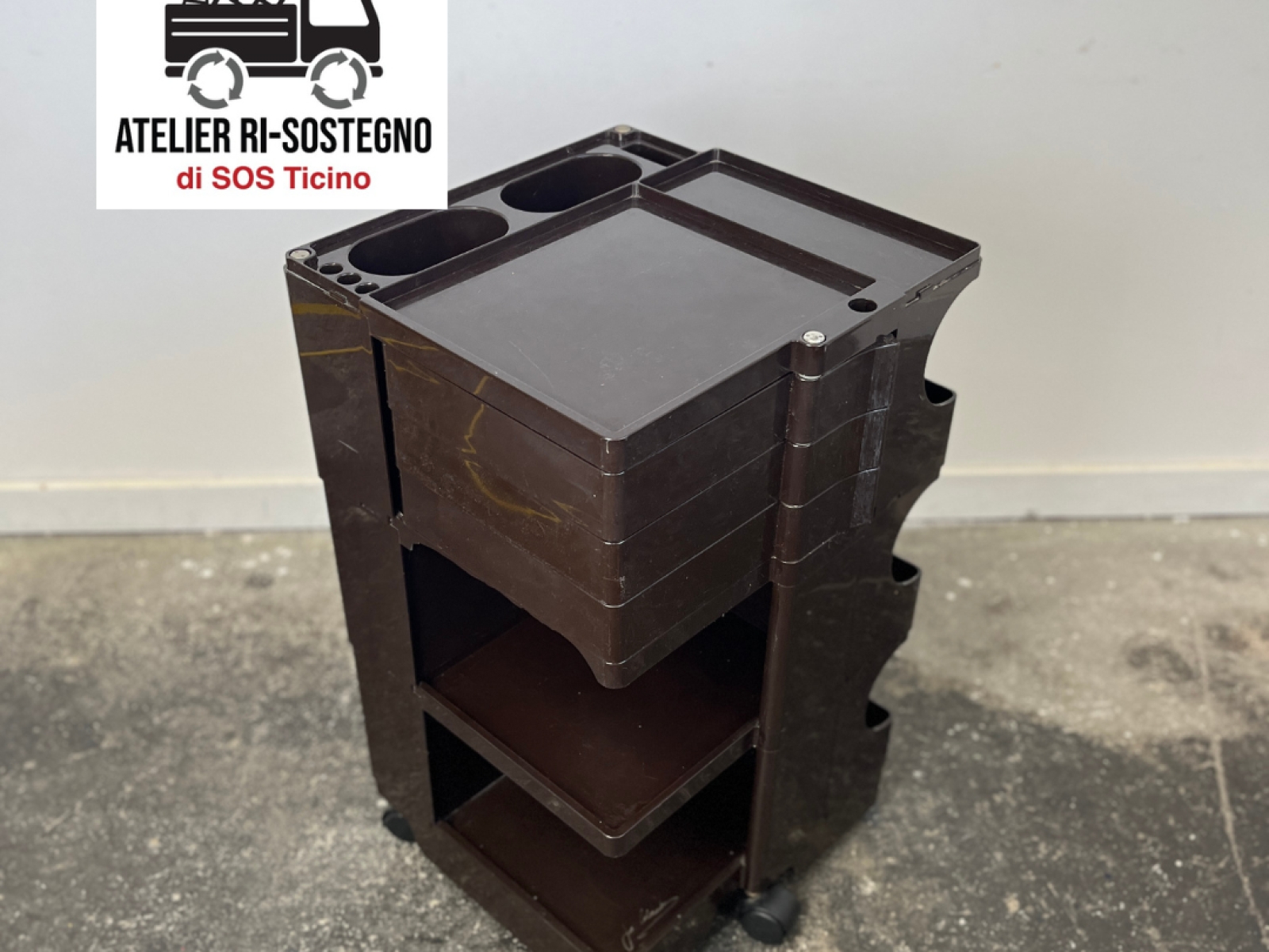 Carrello Servizio Body 3 firmato Joe Colombo 2