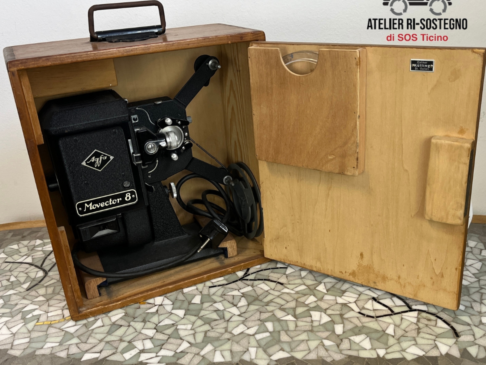 Cinepresa Agfa Movector 8 (8mm) 2
