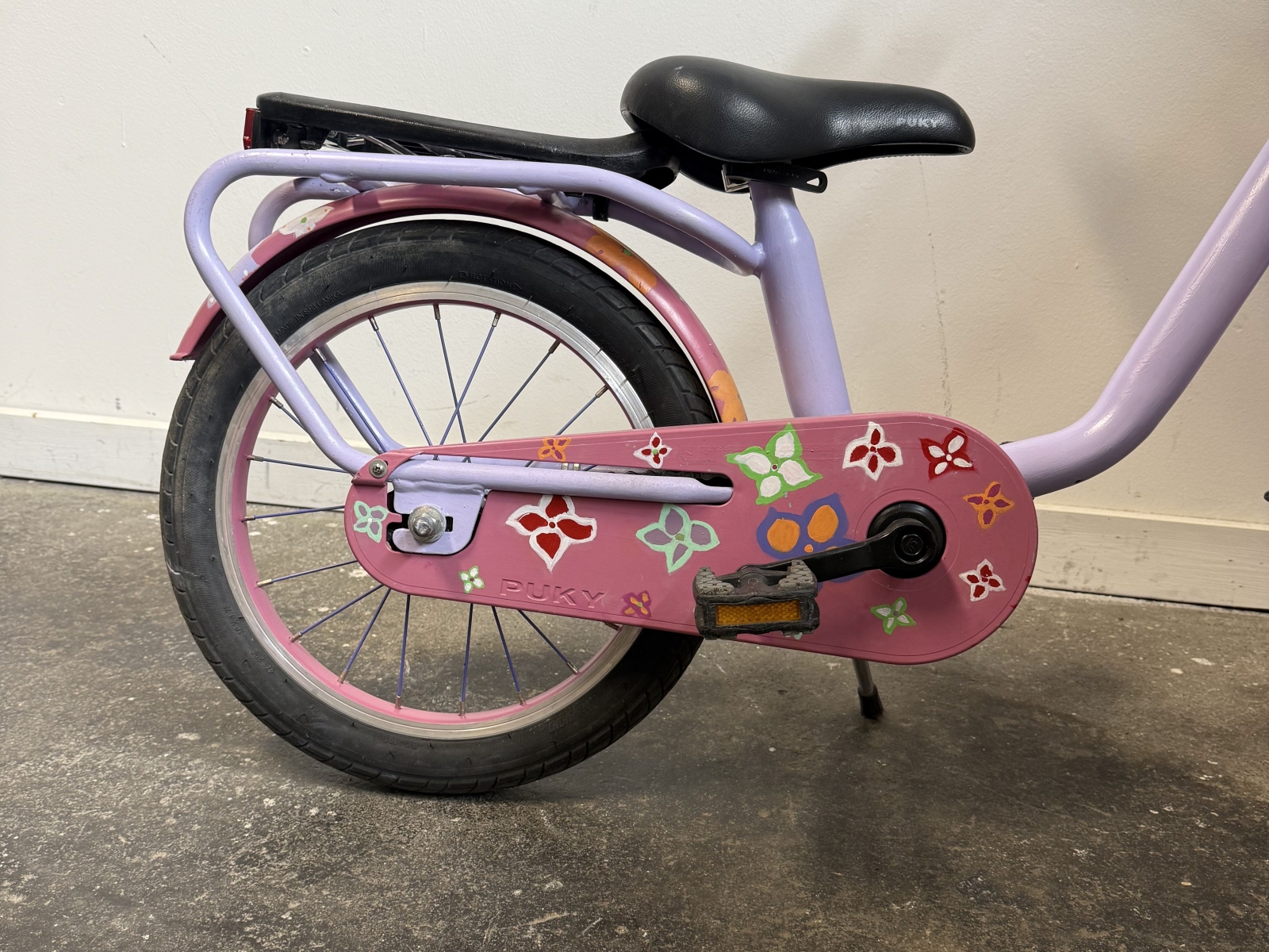 Bicicletta Bimba Lilla e Rosa – Con Portapacchi e Cavalletto 3