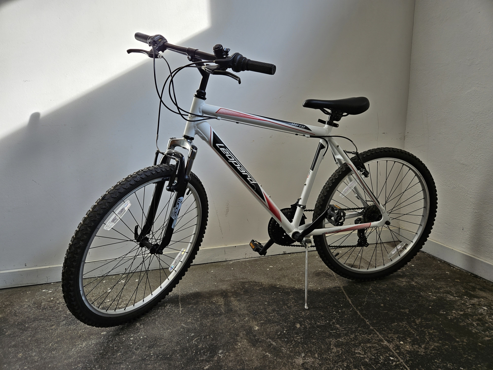 Bicicletta MTB Leopard Star Cat - Bianco/Rosso - Ammortizzata 2