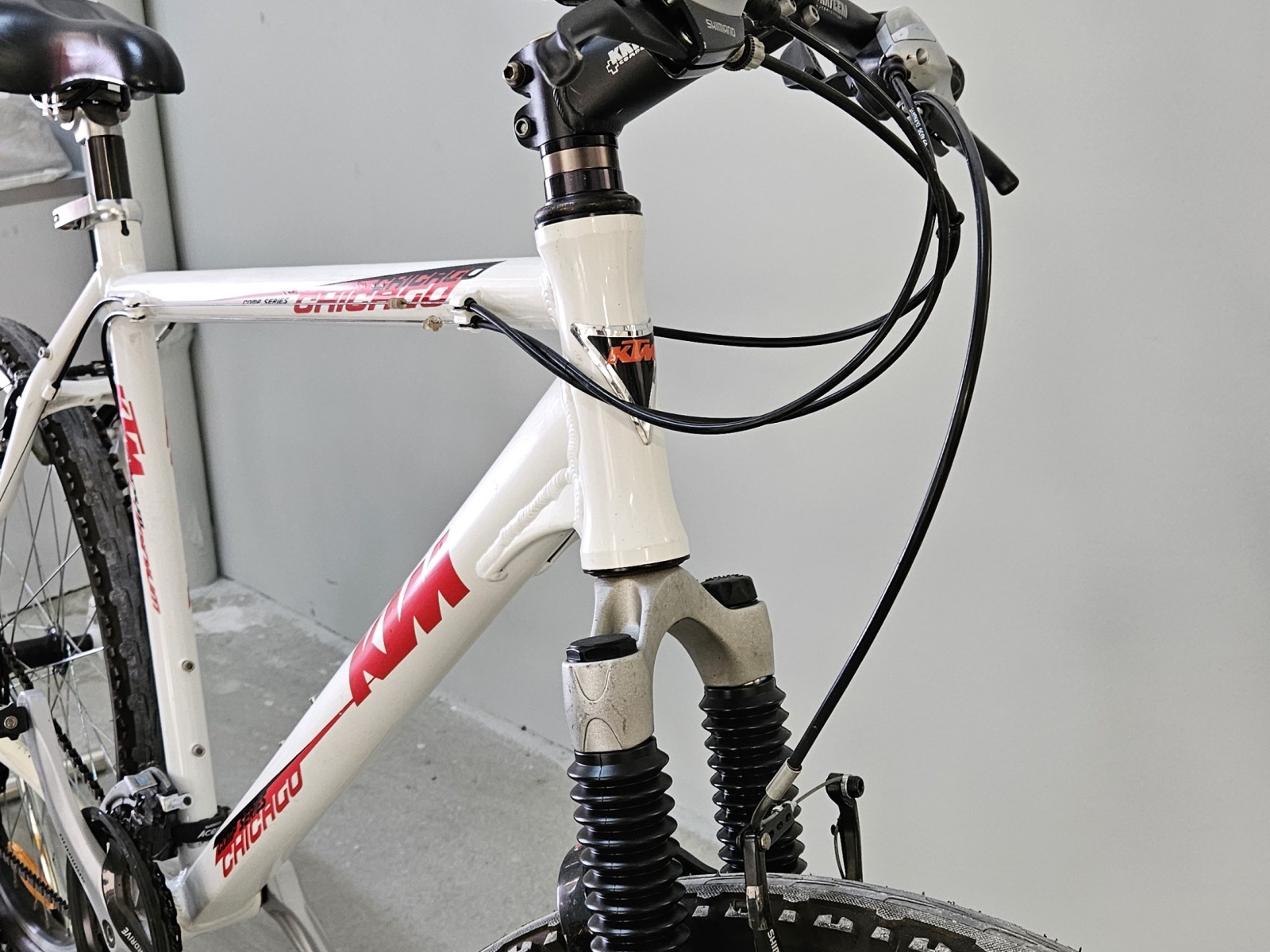 Bicicletta MTB KTM Bianco rosso 3