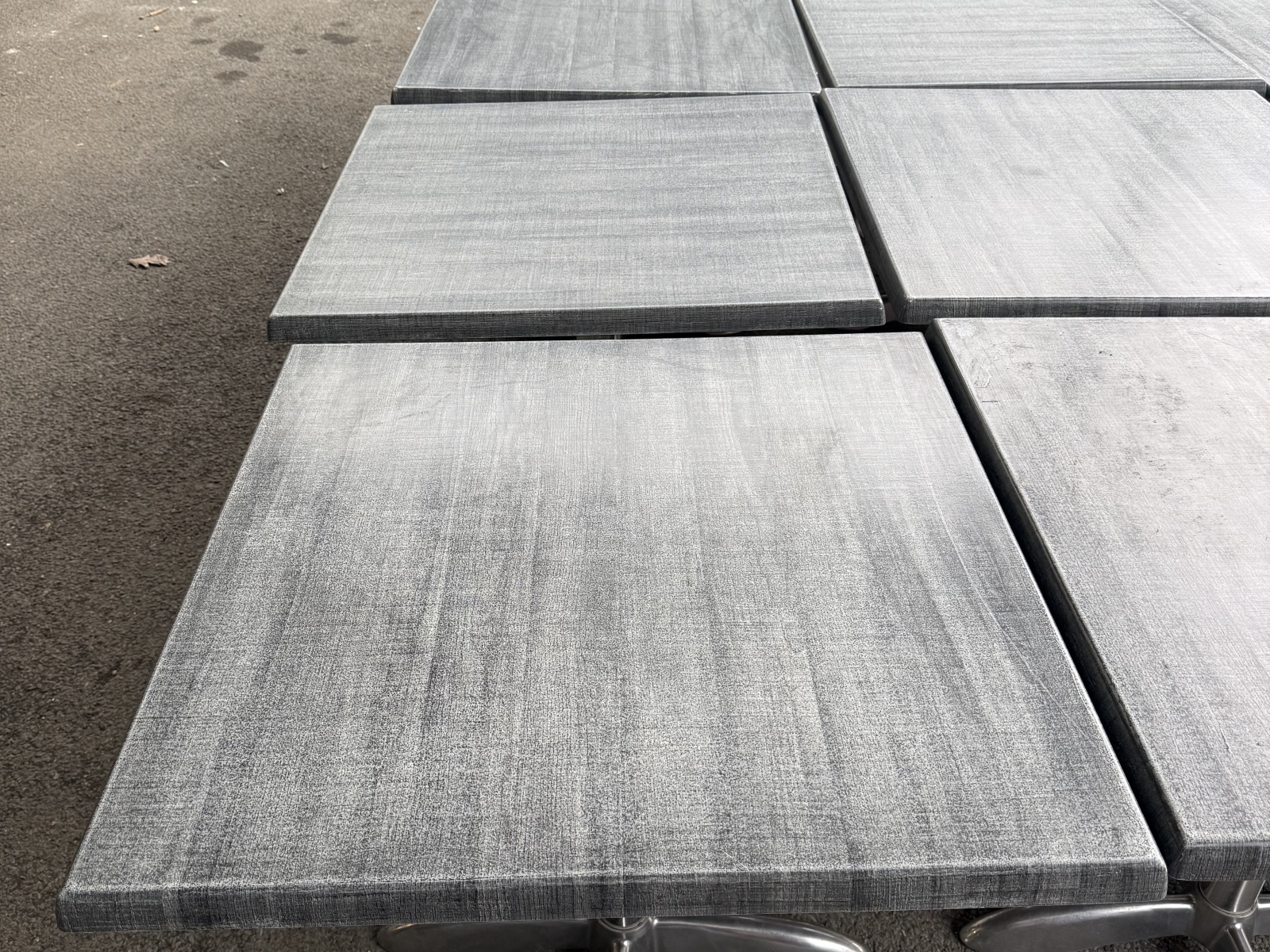 Set di 24 tavoli design moderno grigio 3