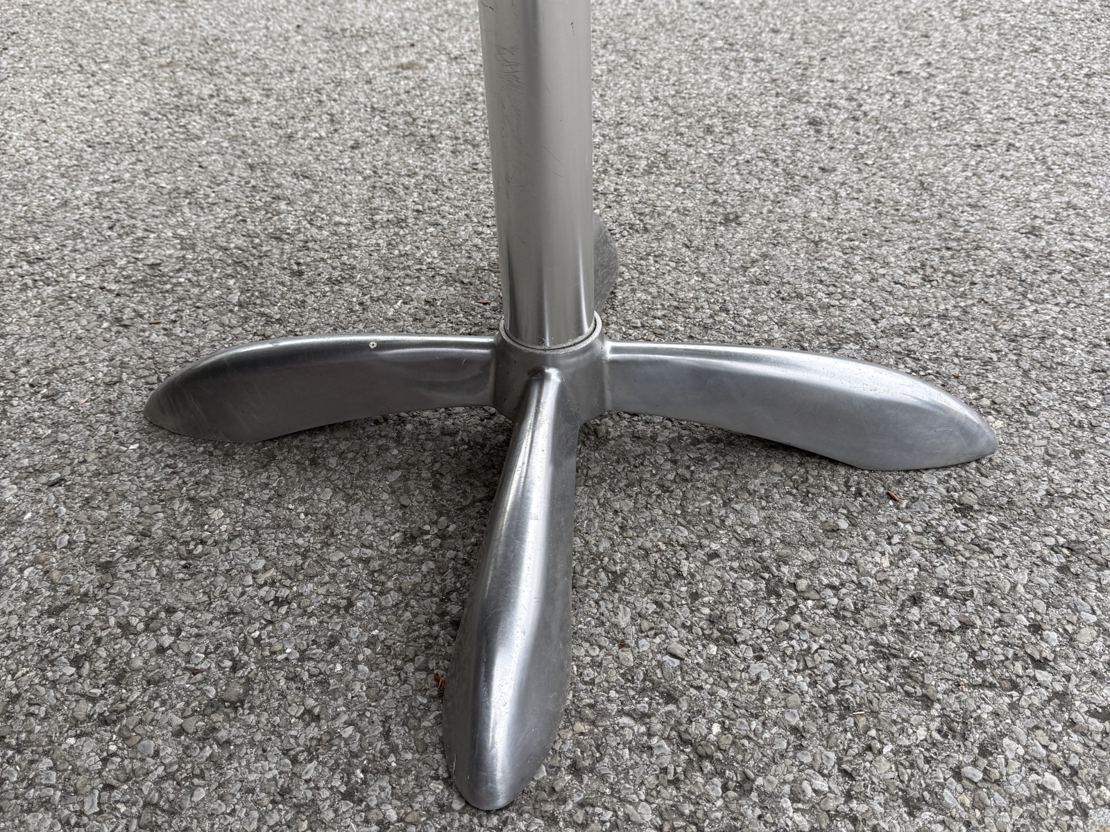 Set di 24 tavoli design moderno grigio 5