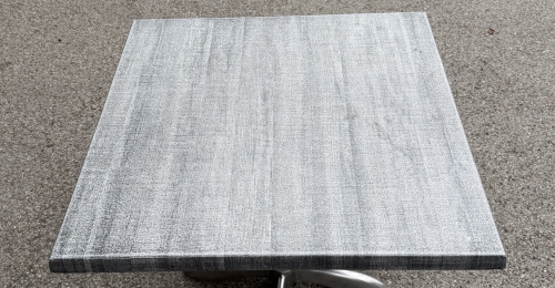 Tavolo quadrato design moderno grigio