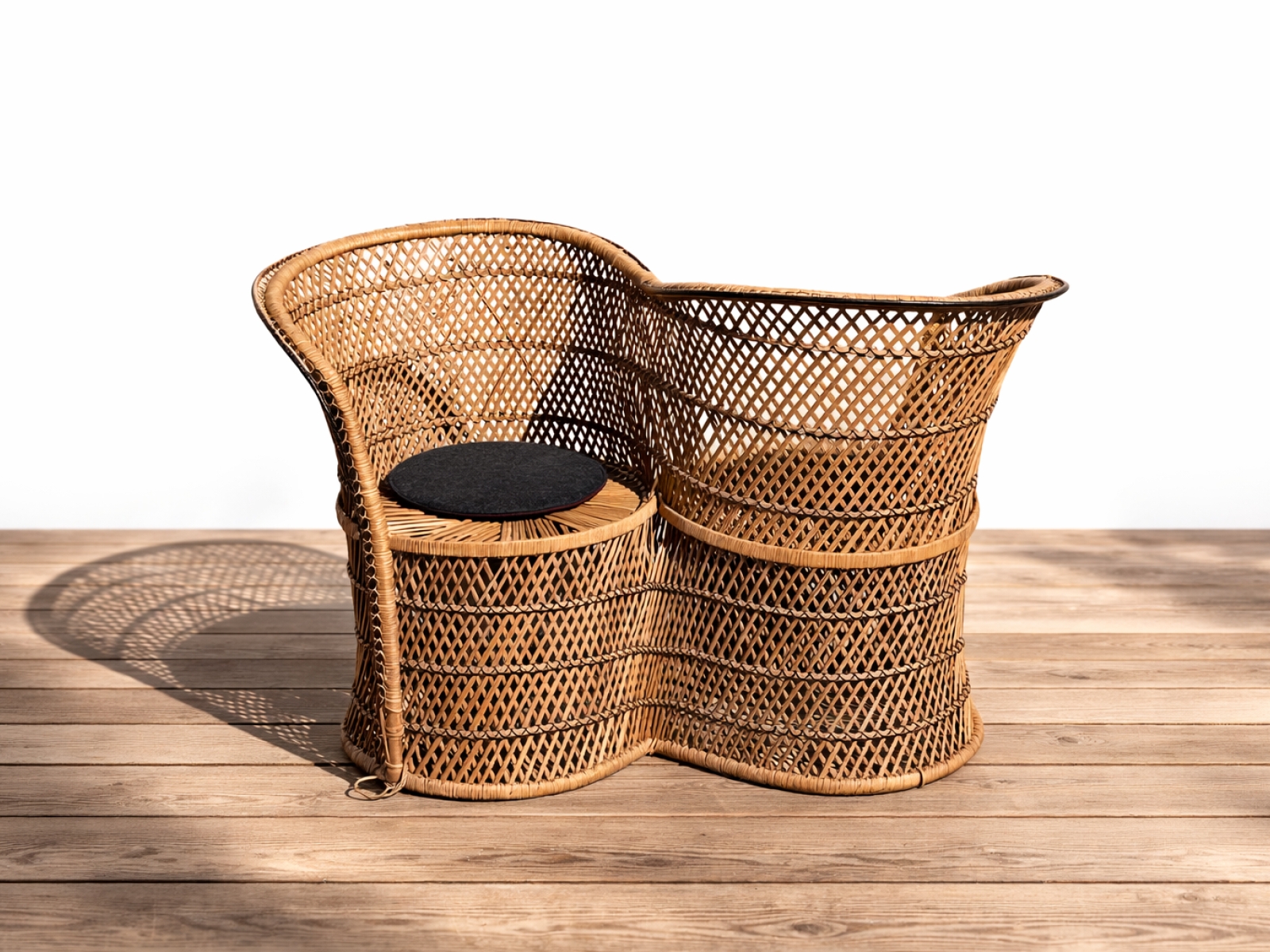 Poltrona in rattan – design unico 2