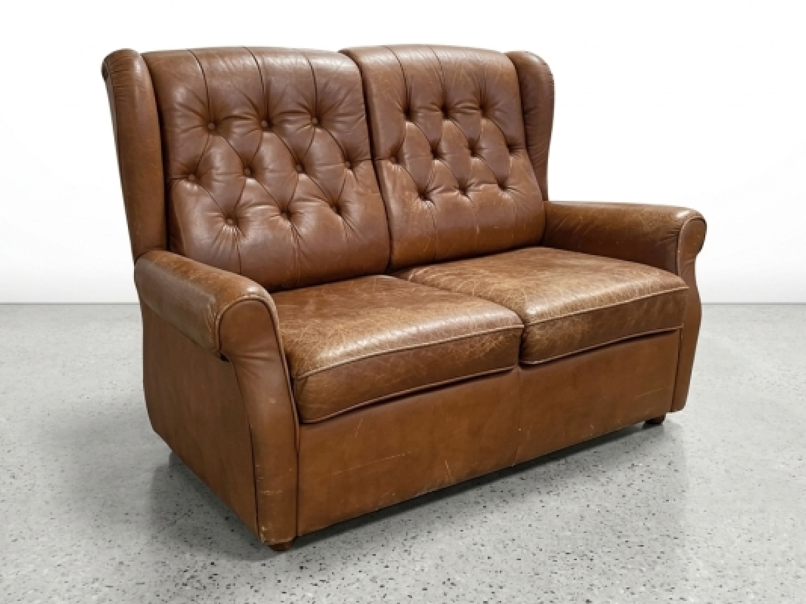 Divano Angolare Chesterfield in Vera Pelle - Lusso Classico 3