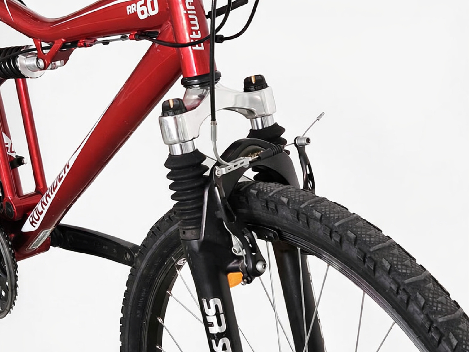 B’Twin Rockrider 6.0 – Mountain Bike Bi-Ammortizzata 4