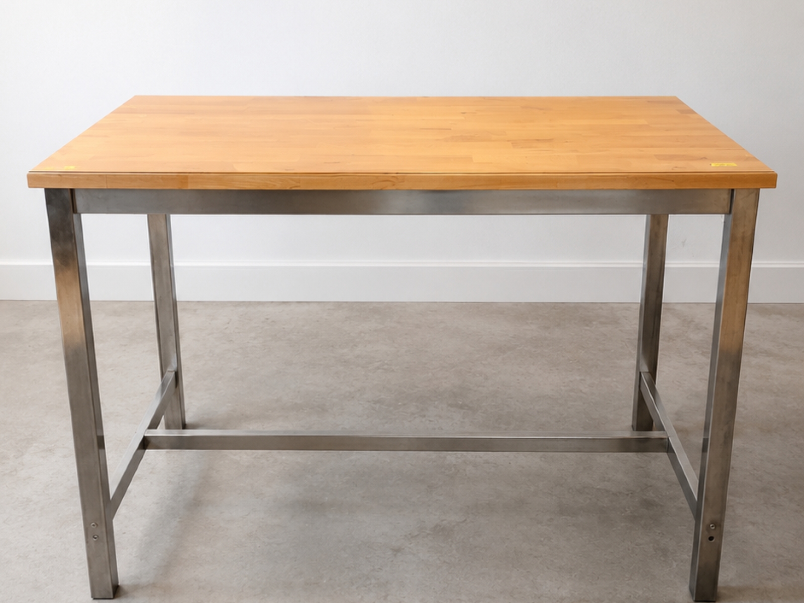 Tavolo alto stile industriale in legno massello e acciaio inox 3