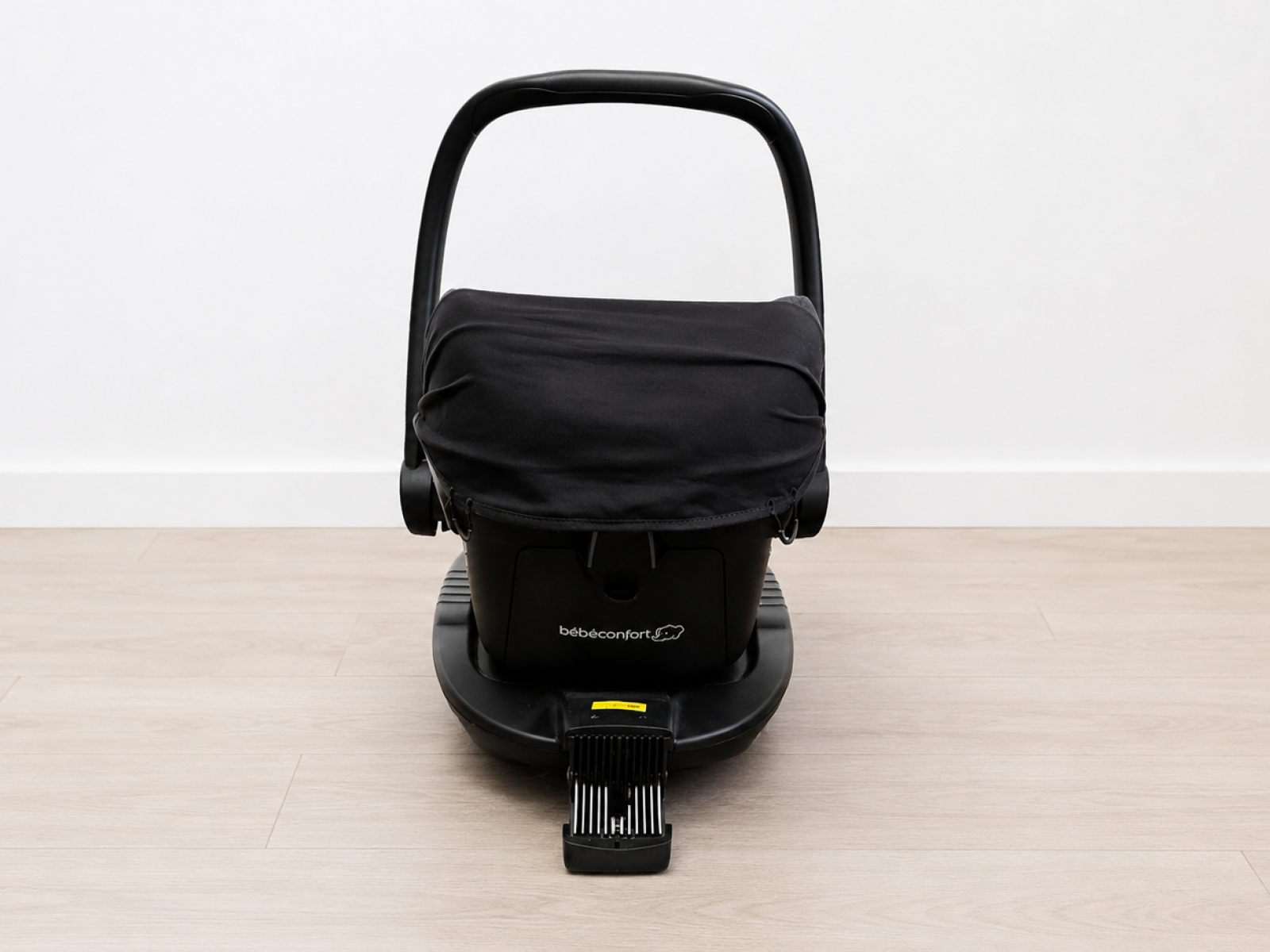 Seggiolino auto neonato Bébé Confort con base Isofix 6