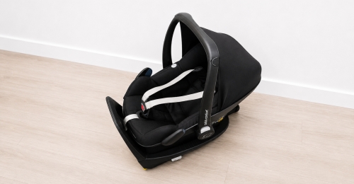 Seggiolino auto neonato B&eacute;b&eacute; Confort con base Isofix