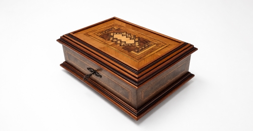 cofanetto artigianale in legno intarsiato &ndash; stile vintage