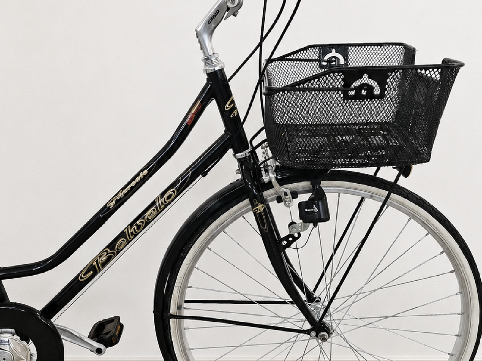 Bicicletta city bike nera con cestini (nr. 16) 5