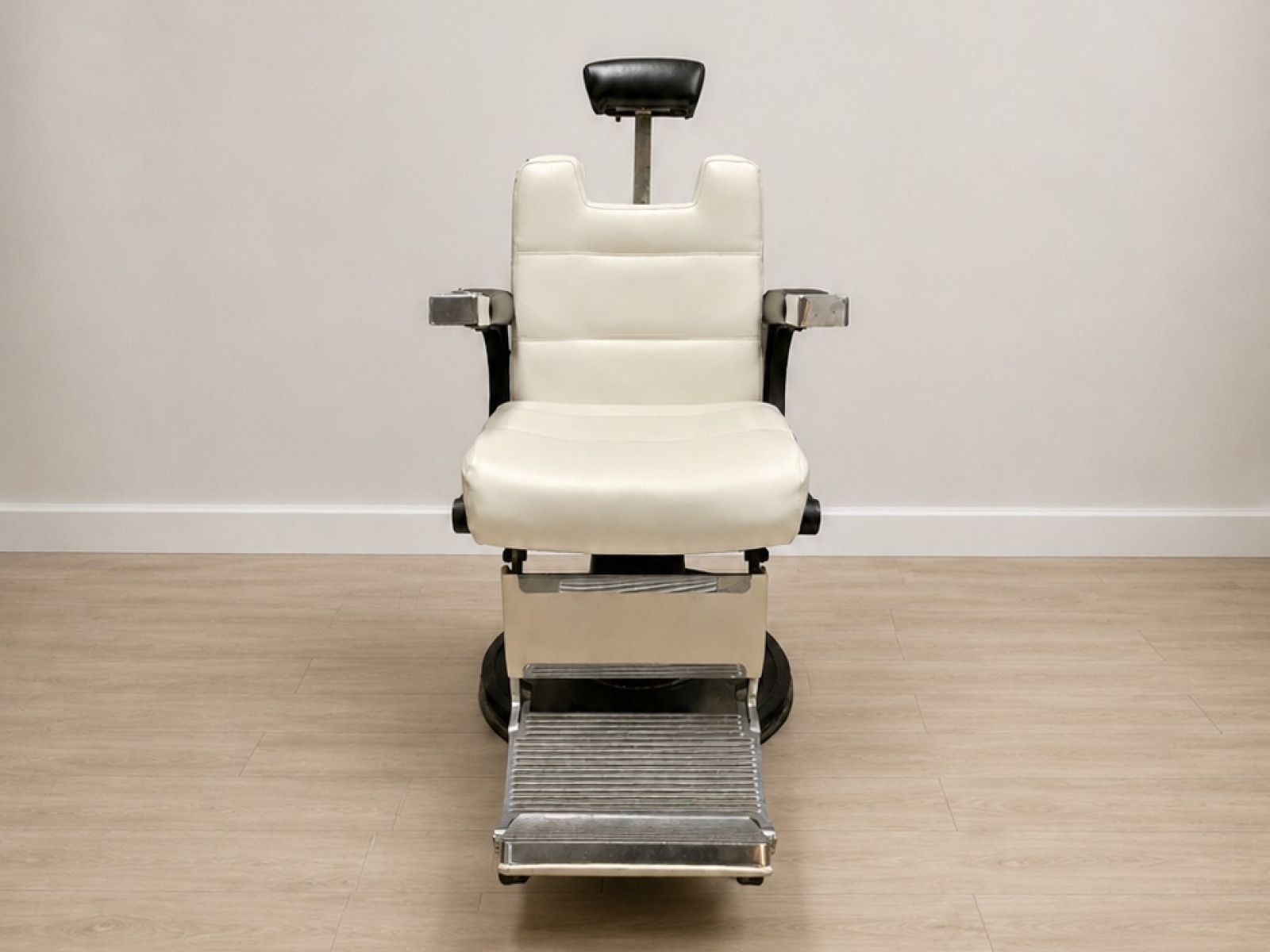 Poltrona da Barbiere Vintage Professionale 2