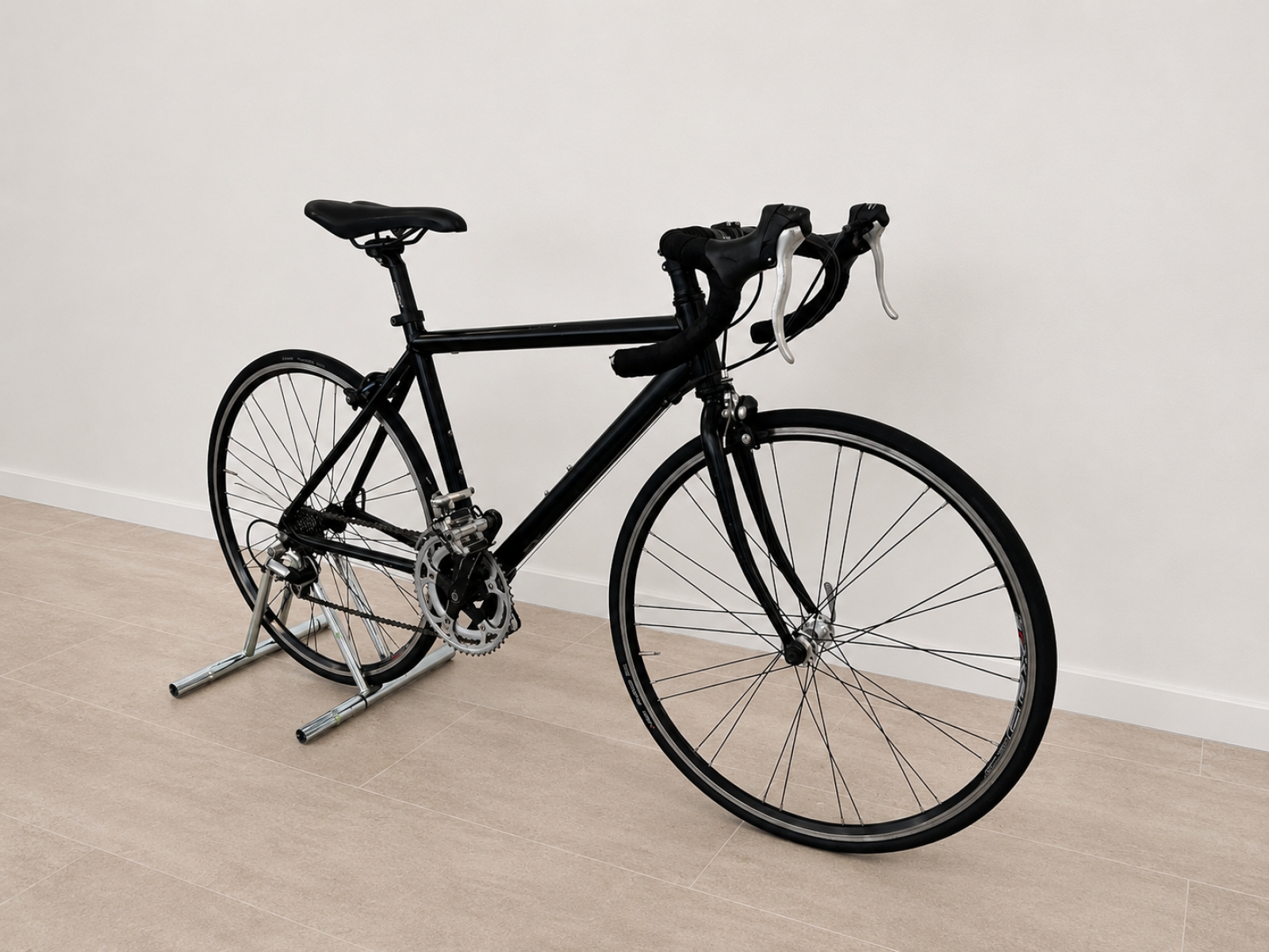 Bicicletta da corsa nera – Leggera e pronta all'uso (nr. 13) 3