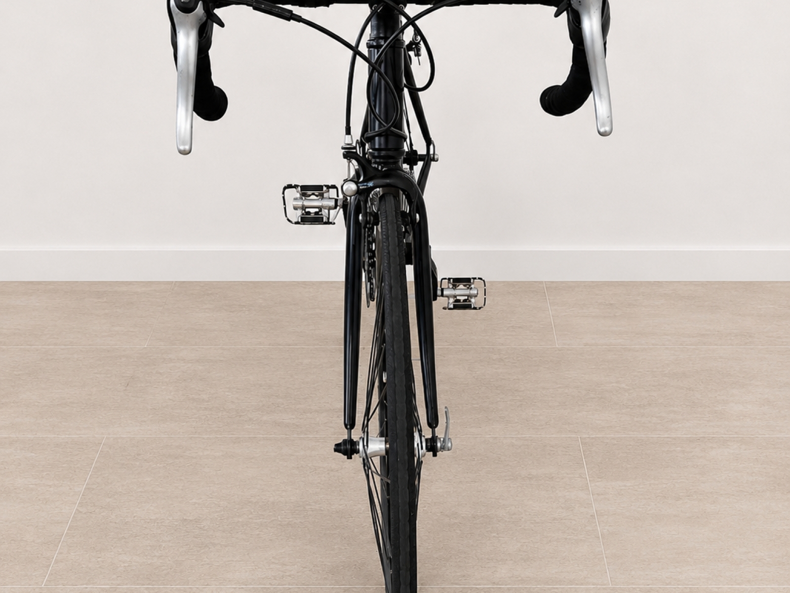 Bicicletta da corsa nera – Leggera e pronta all'uso (nr. 13) 6