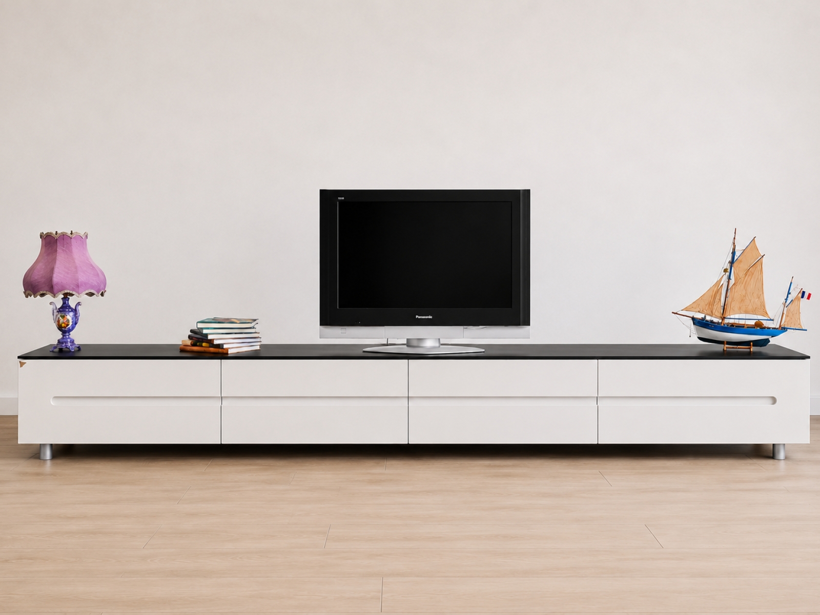 Mobile porta TV / madia moderna bianco lucido con piano nero – 236 cm 2