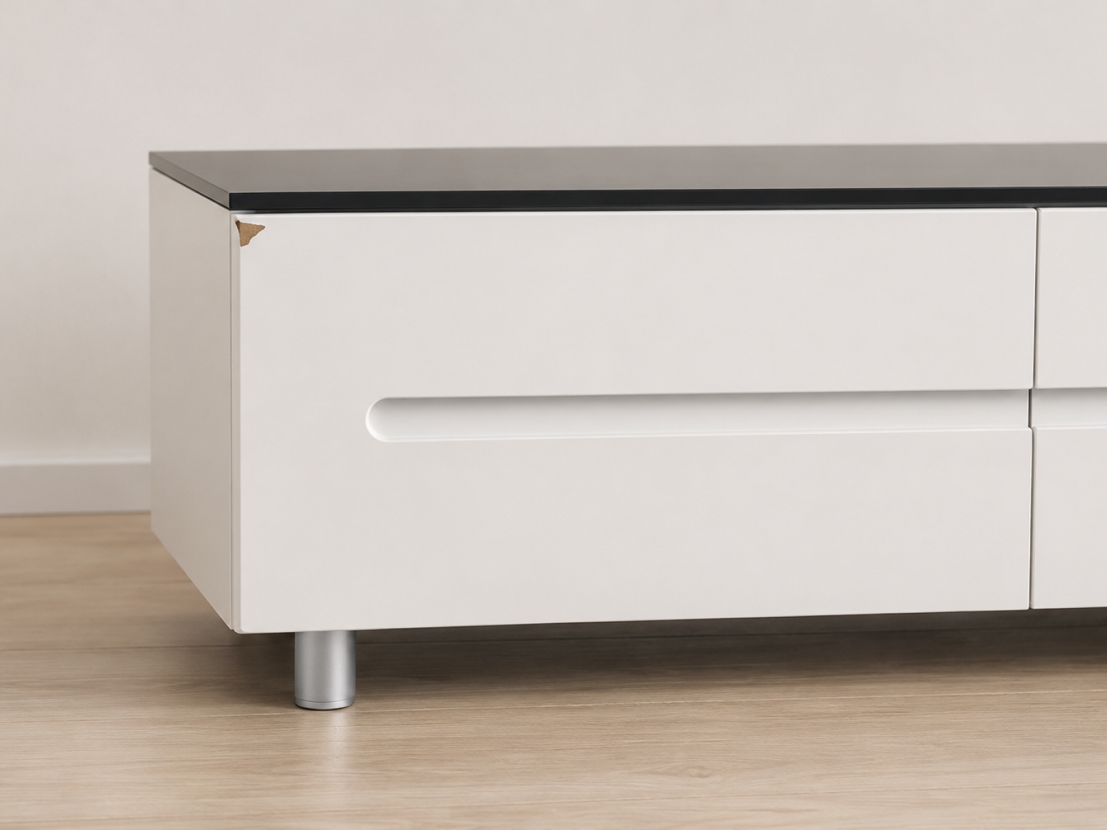 Mobile porta TV / madia moderna bianco lucido con piano nero – 236 cm 4