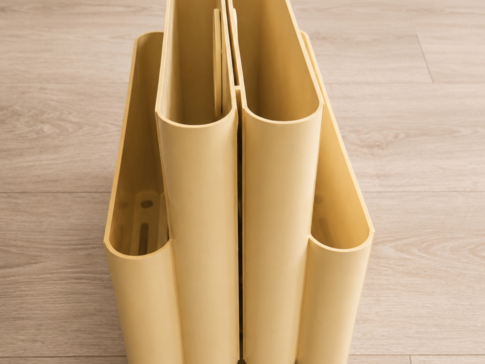 Portariviste Kartell 4676 – Design Giotto Stoppino – Originale 5