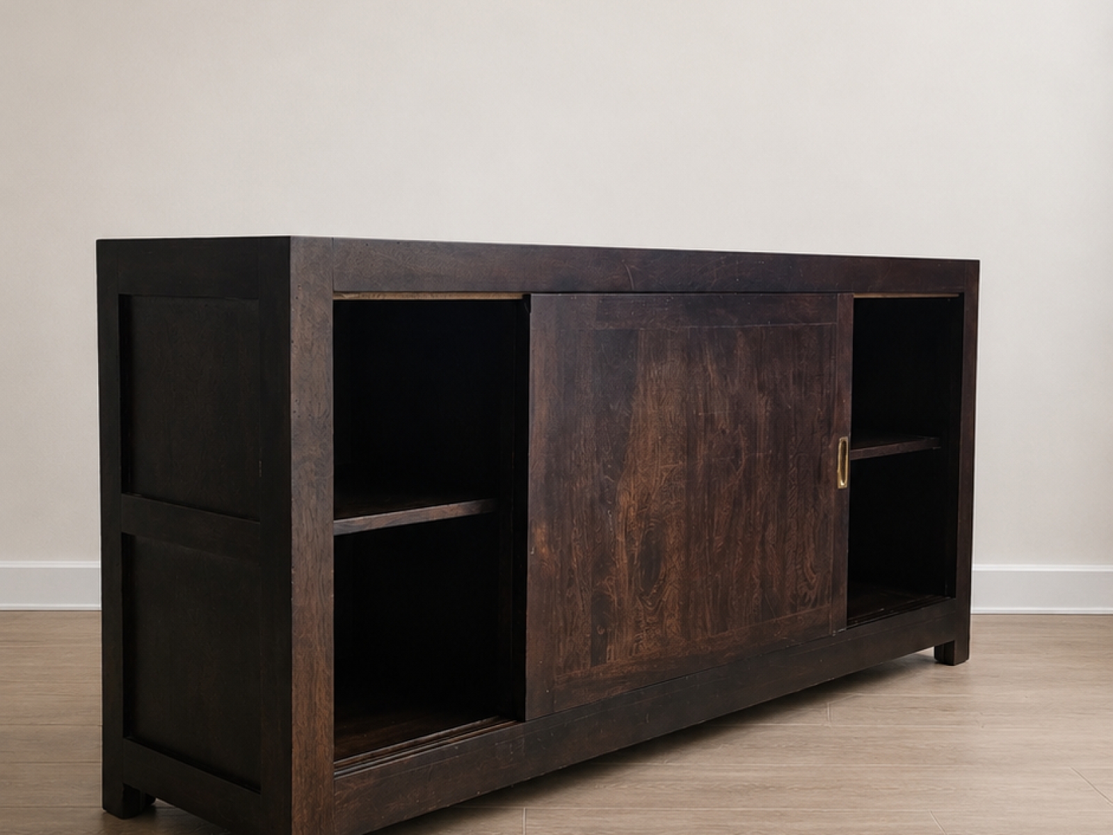 Mobile credenza in legno massello con ante scorrevoli 5