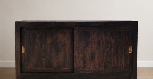 Mobile credenza in legno massello con ante scorrevoli
