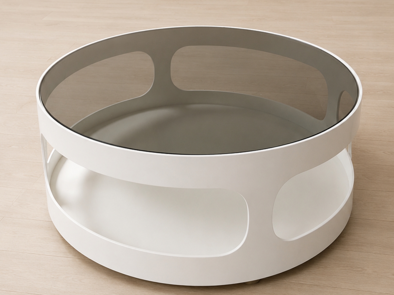 Tavolino da salotto di design con piano in vetro fumé 3