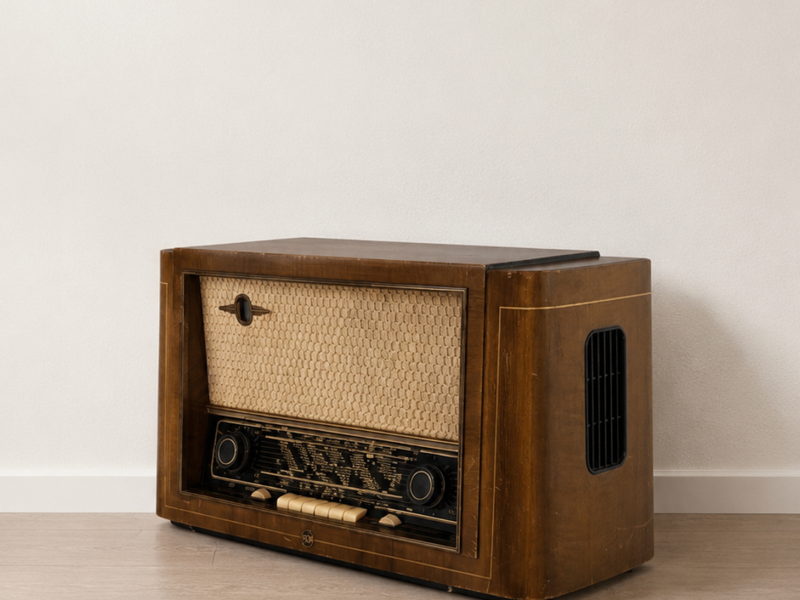 Radio d'epoca RCA 5QR73FM – Anni '50 – Mobile in legno 3