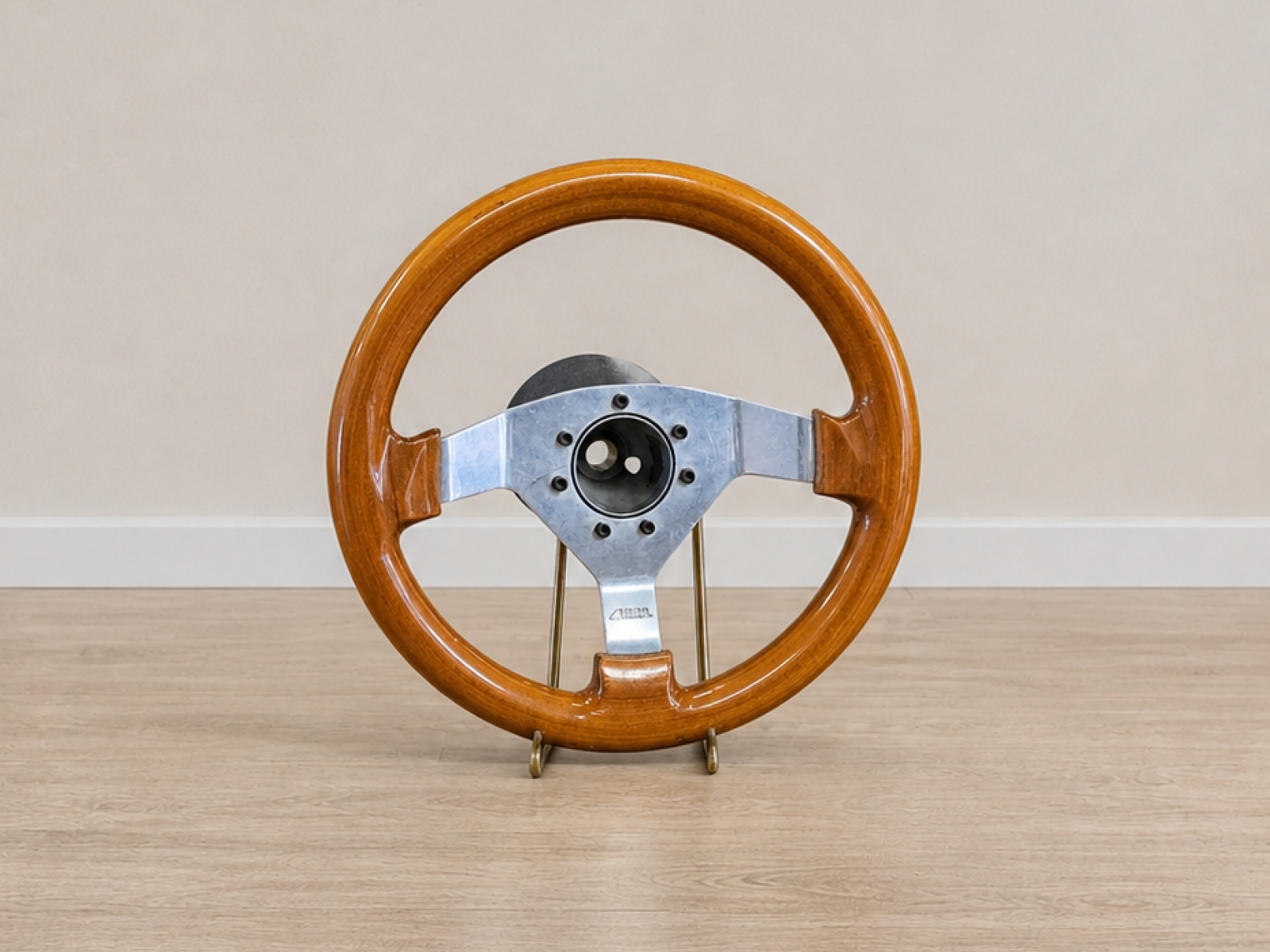 Volante sportivo in legno O.B.A vintage–3 razze in alluminio 2