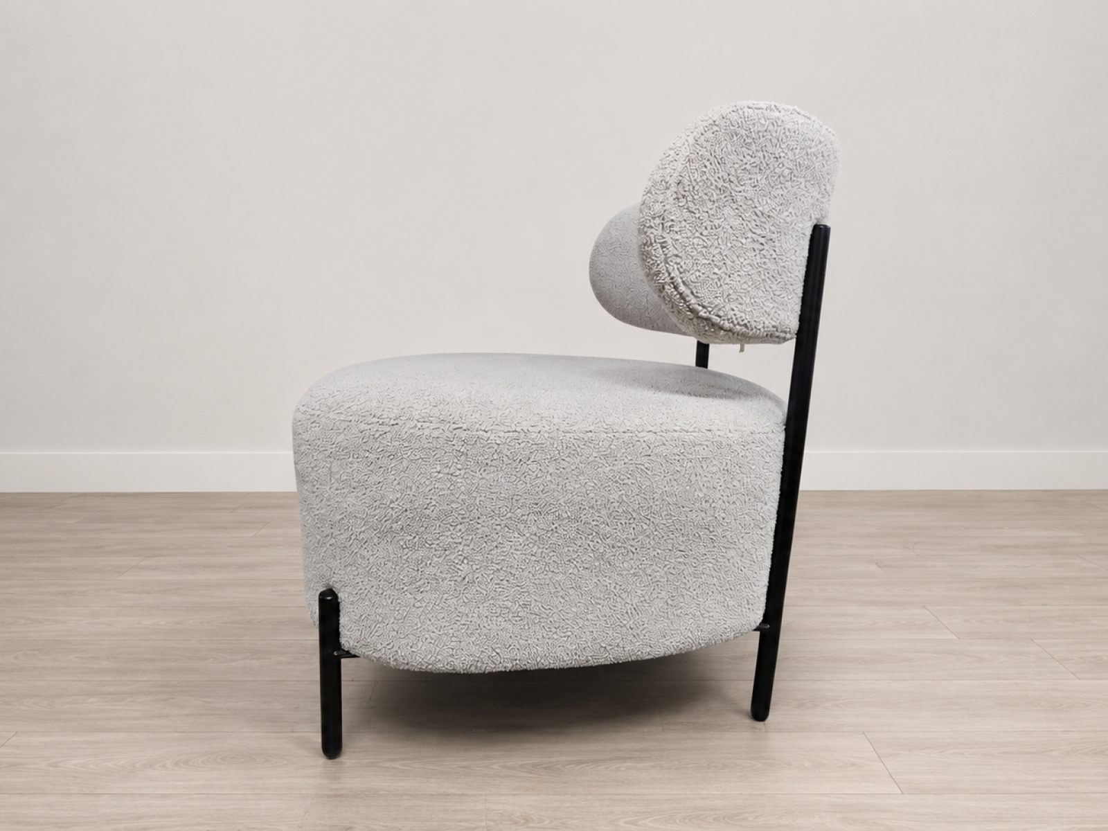 Poltrona moderna in bouclé – design elegante e contemporaneo 3