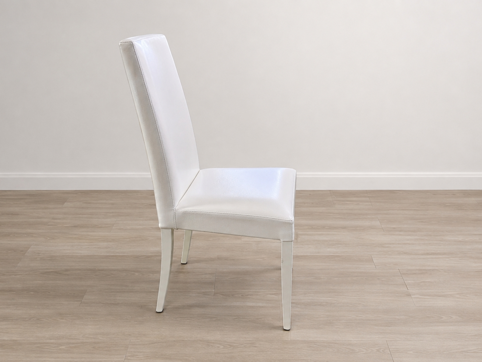 Sedie bianche moderne – eleganti e versatili 3