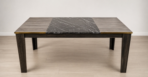 Tavolo moderno con inserto effetto marmo e dettagli dorati