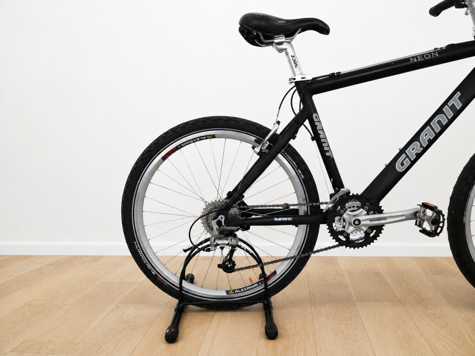 Granit Neon – bicicletta trekking/cross nera (Nr. 60) 5