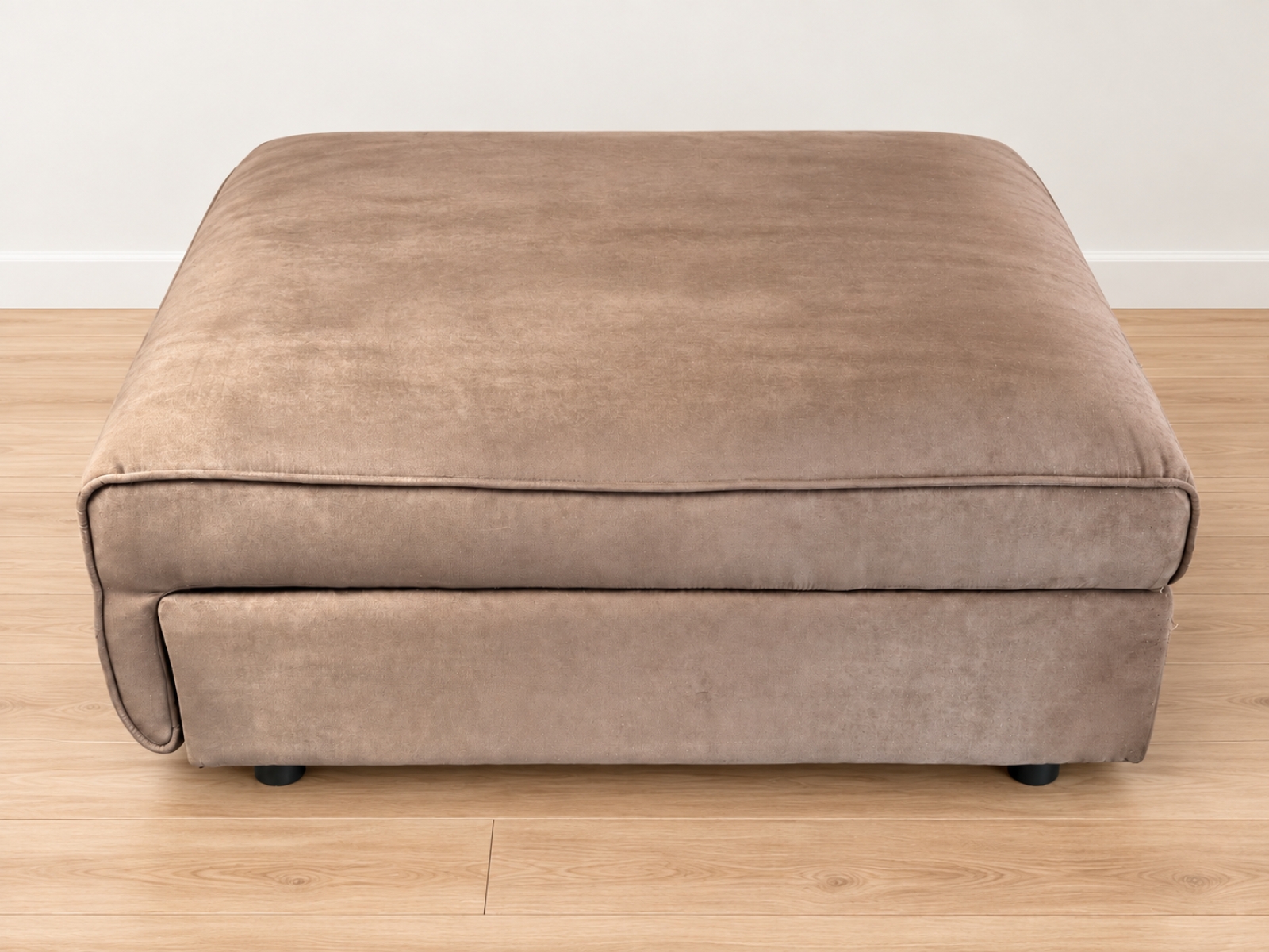 Pouf contenitore Chateau d’Ax color tortora 3