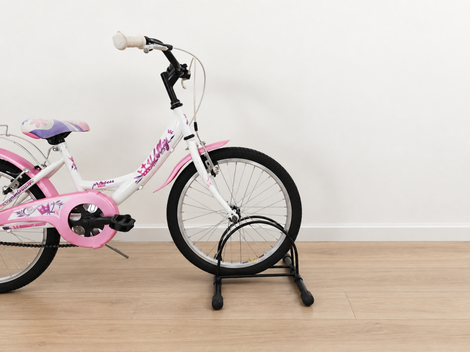 Bicicletta per bambina rosa e bianca 20” (Nr. 39) 4