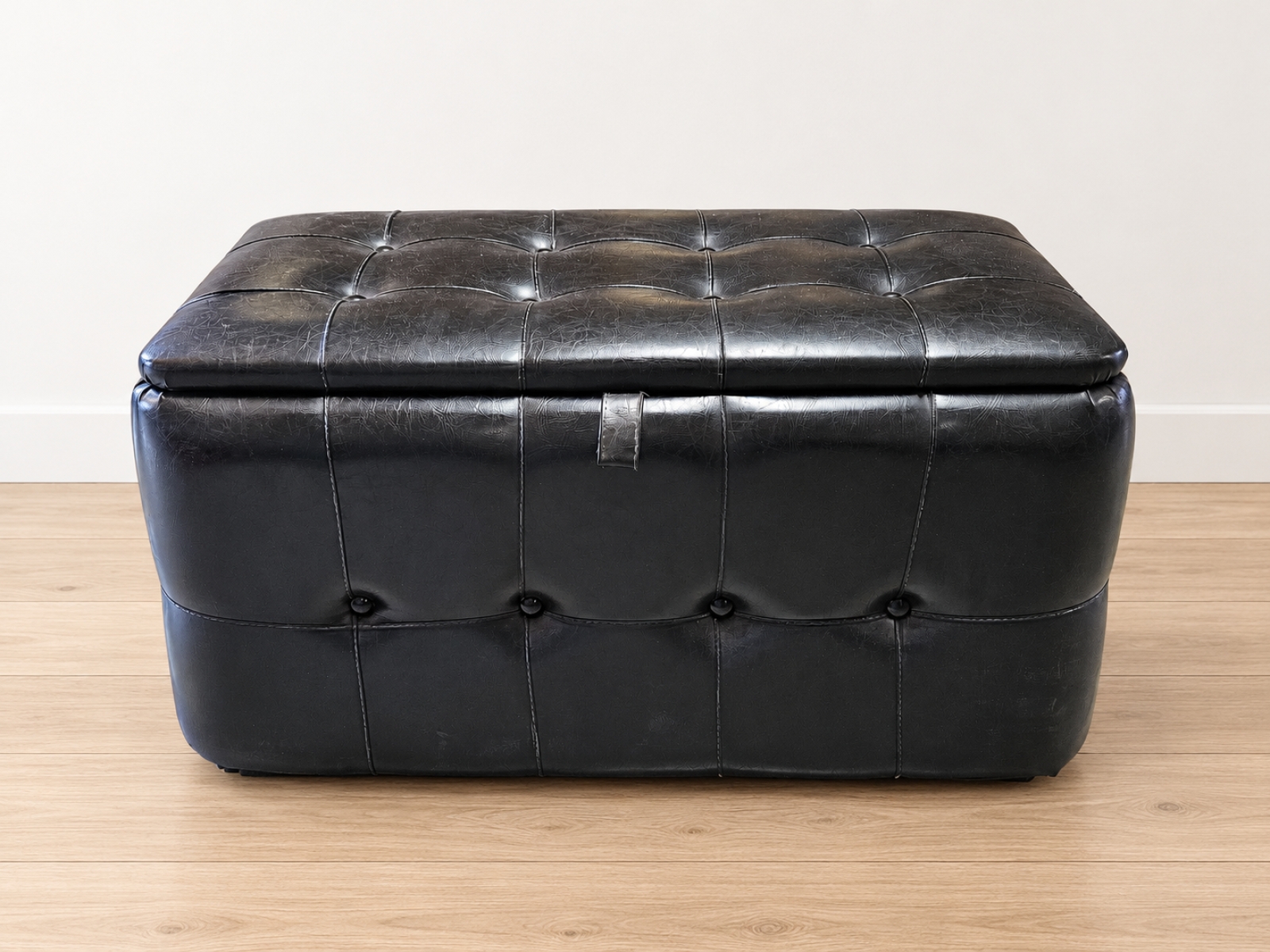 Pouf contenitore nero capitonné 2