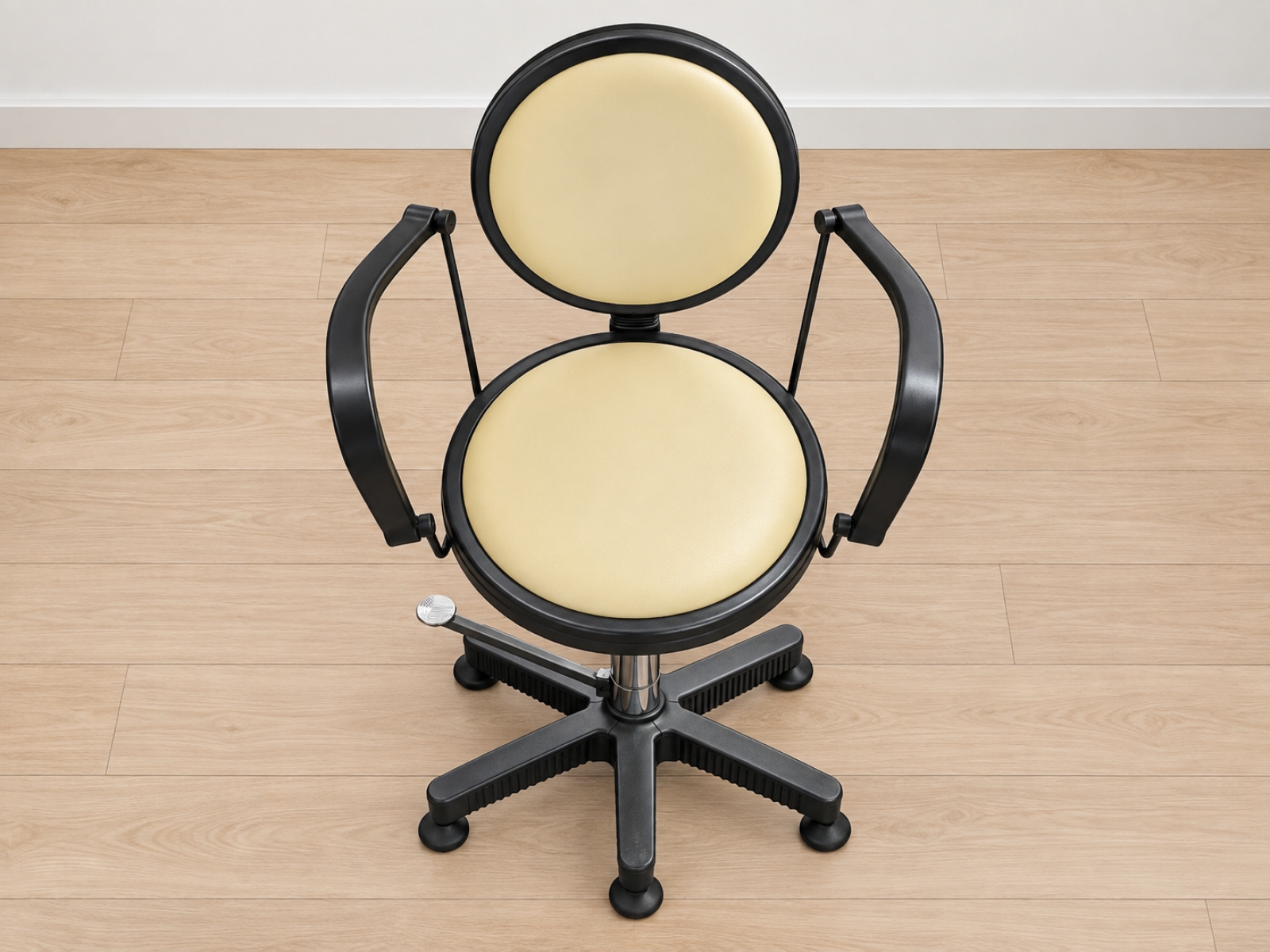 Sedia da barbiere girevole regolabile – crema/nera 4