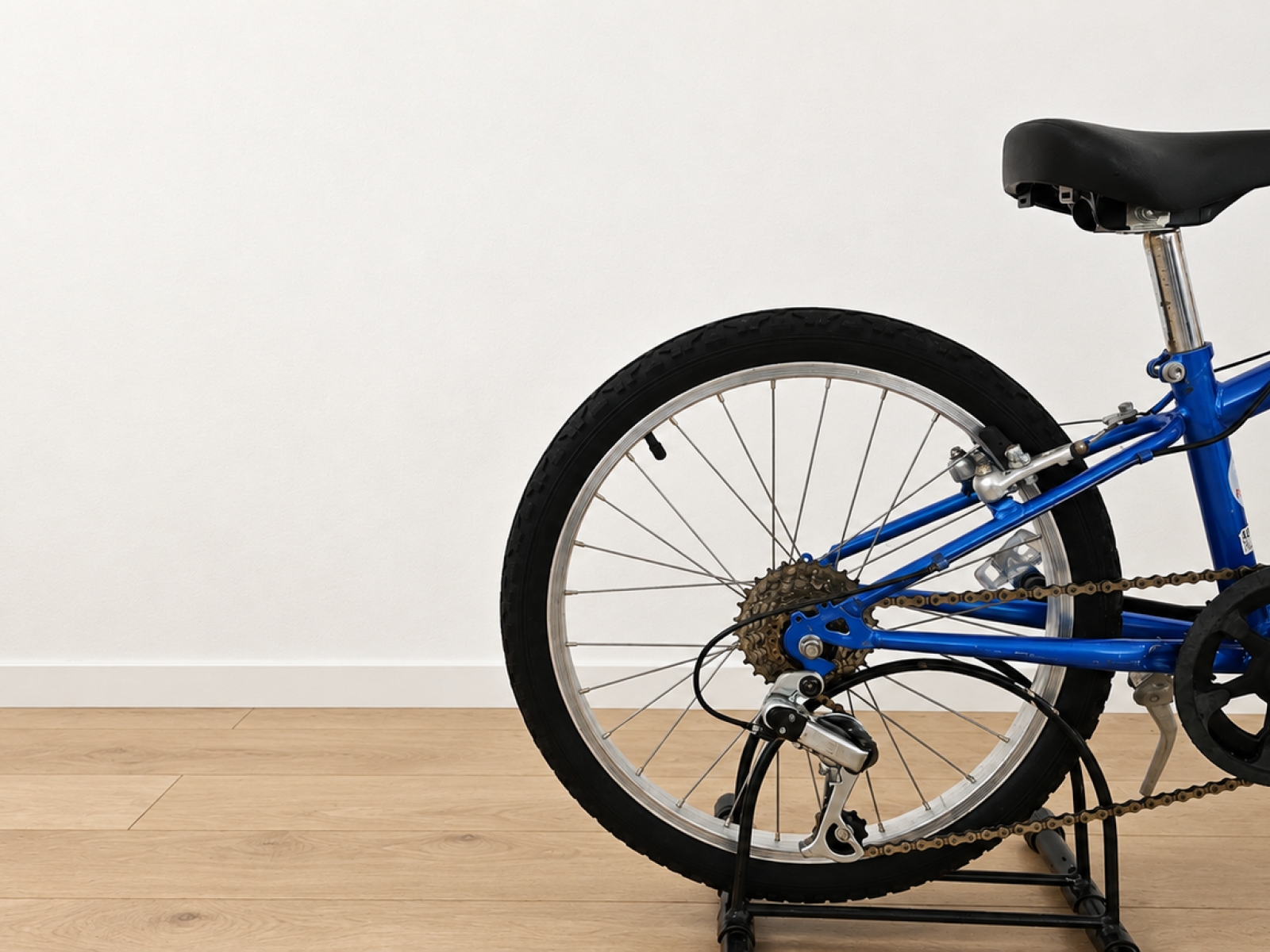 Bicicletta BELVELO blu e rossa (Nr. 55) 4