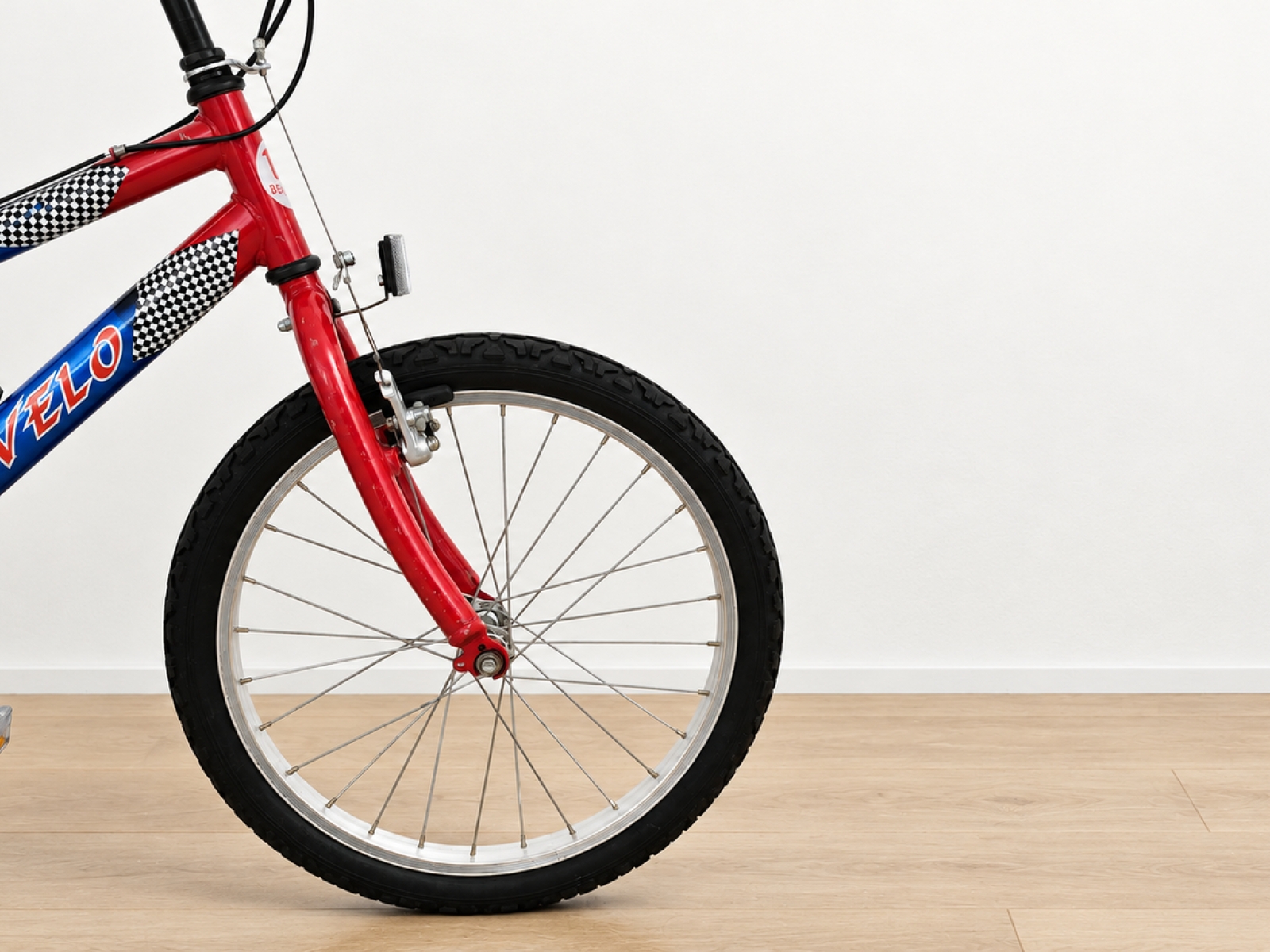 Bicicletta BELVELO blu e rossa (Nr. 55) 5