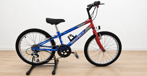 Bicicletta BELVELO blu e rossa (Nr. 55)