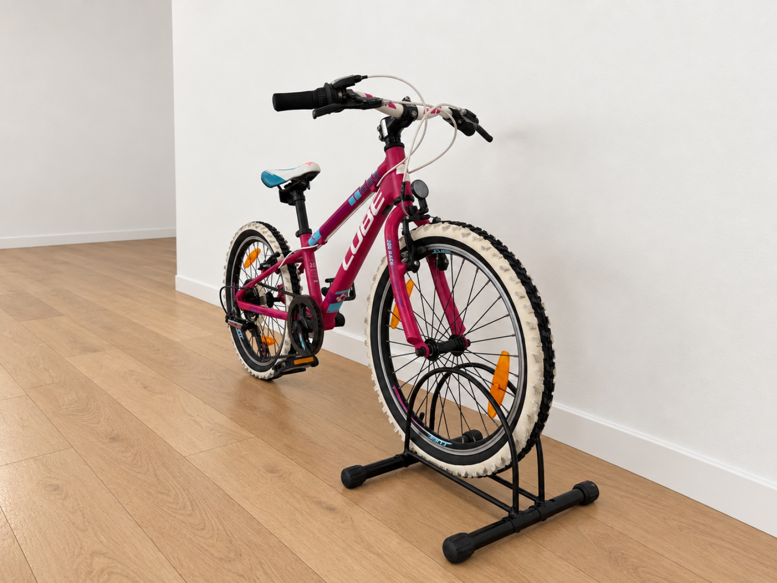 Bicicletta da bambino CUBE rosa e turchese (Nr. 57) 3