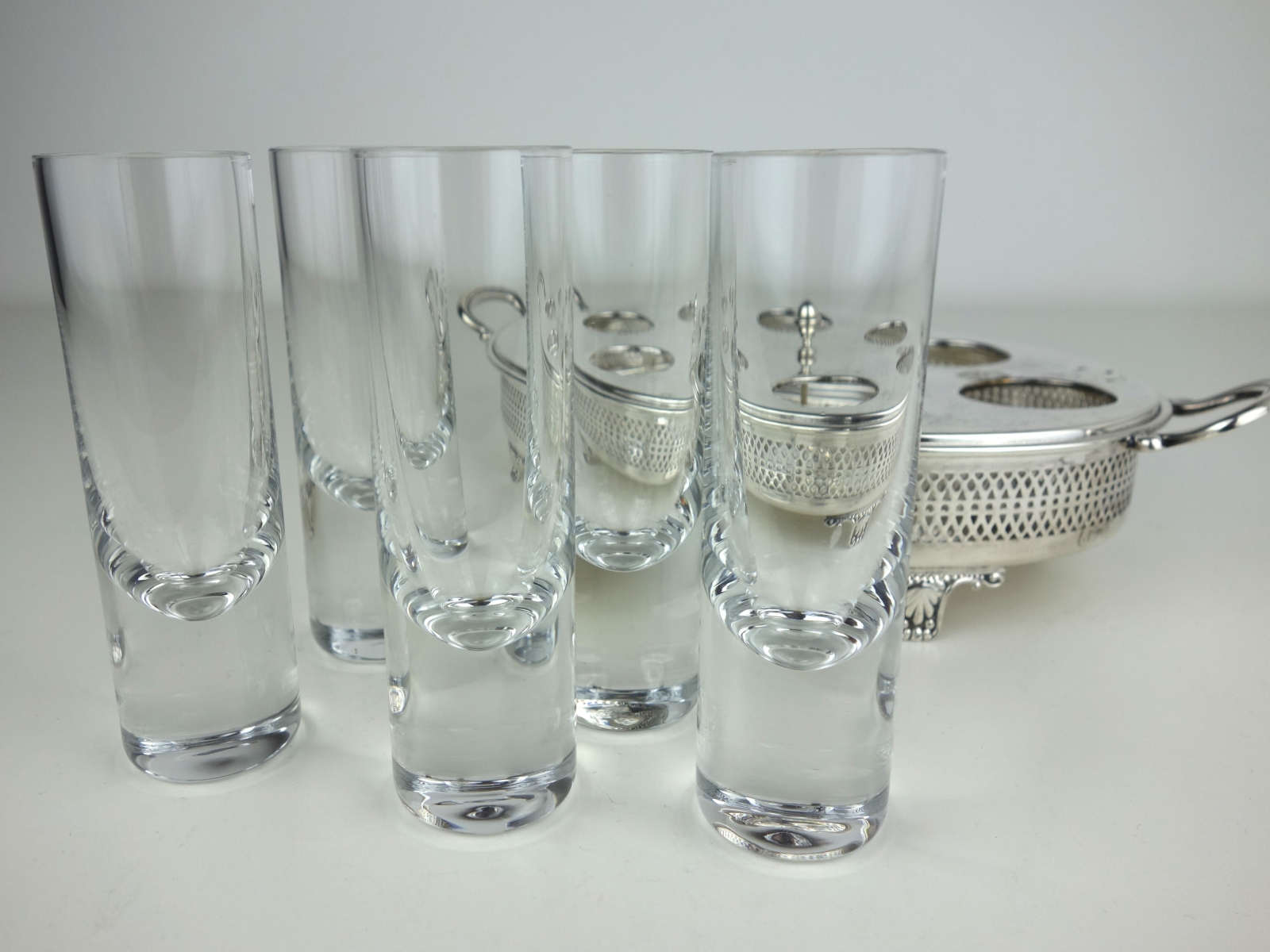Set di bicchieri con vassoio  5